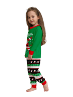 Familjepyjamas Tomten i en krans gör en DAB