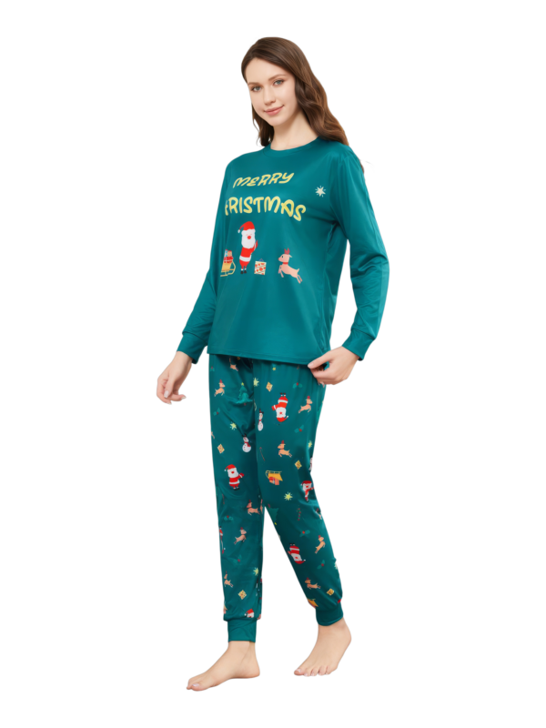 Pijama verde de Navidad para la familia, Papá Noel y su trineo