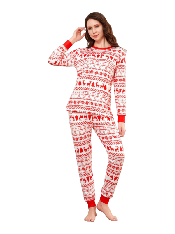 Moderno y original pijama navideño de rayas blancas y rojas con motivos navideños