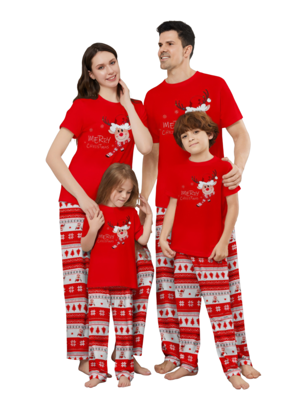 Kleine rendieren met vrolijke kerstprint rode familie pyjama met patronen