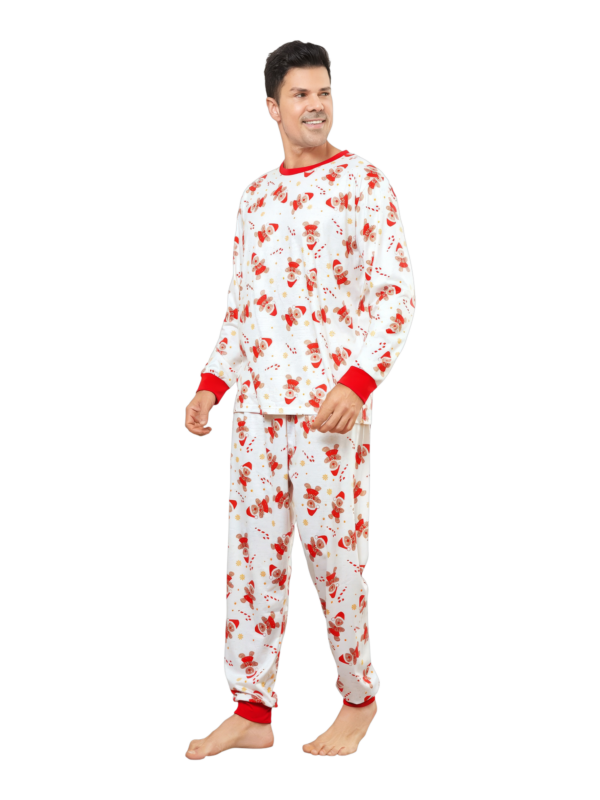 Pequeño pijama de Navidad blanco con motivo de pan de jengibre para la familia, parejas